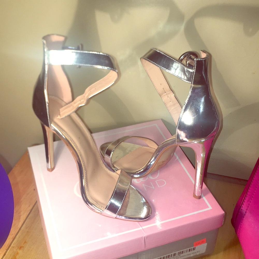 Her-Style Charming Open Toe Stiletto Heel.